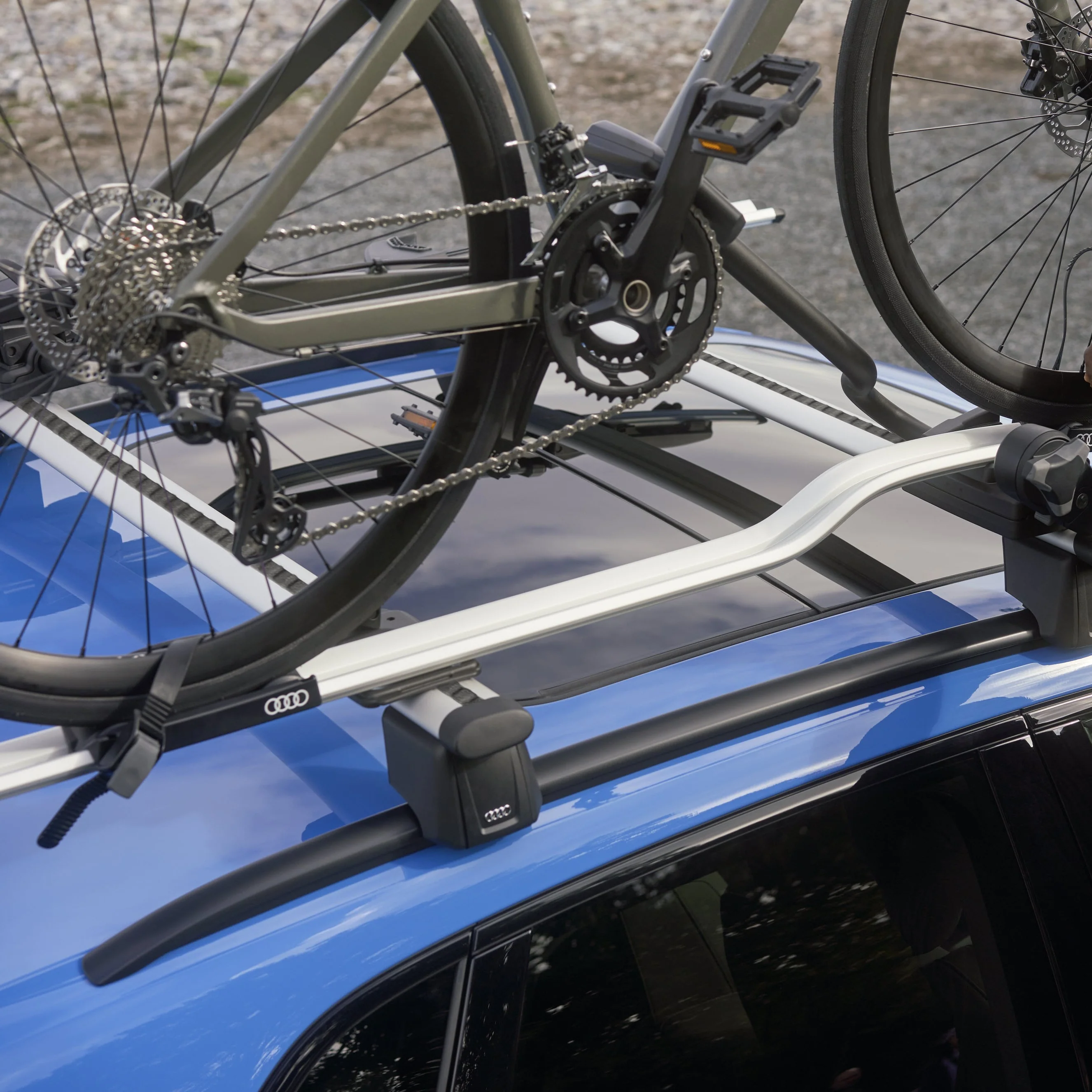 Audi bicycle rack. Roof mount - Image 2