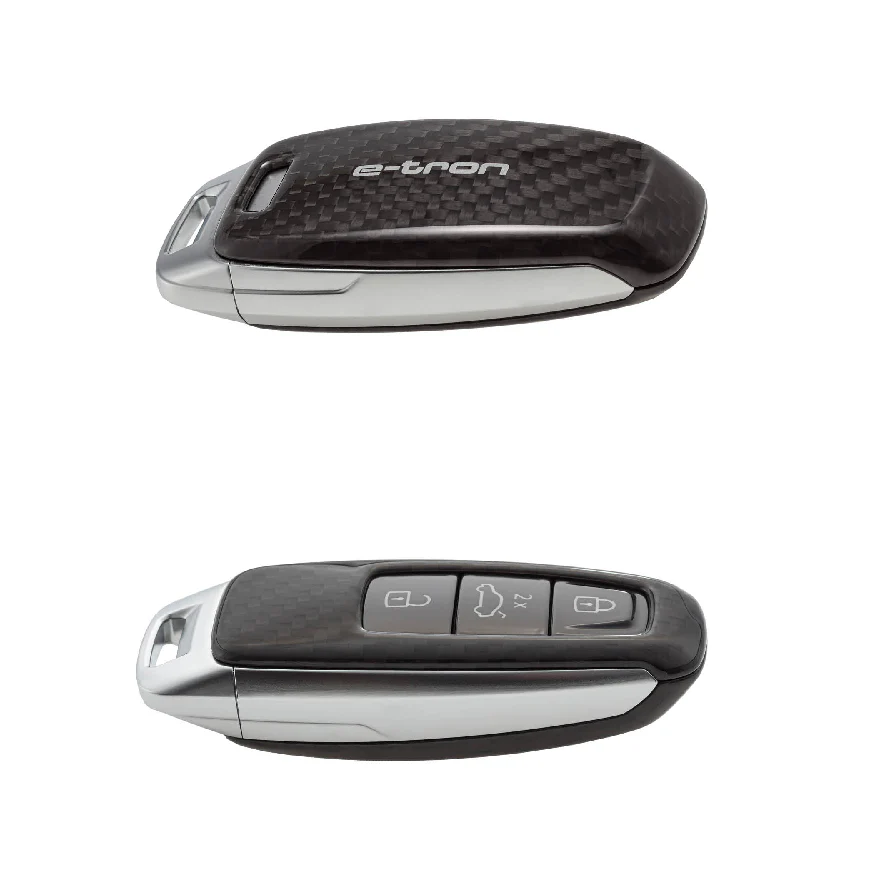 Key cover in Carbon. e-tron logo