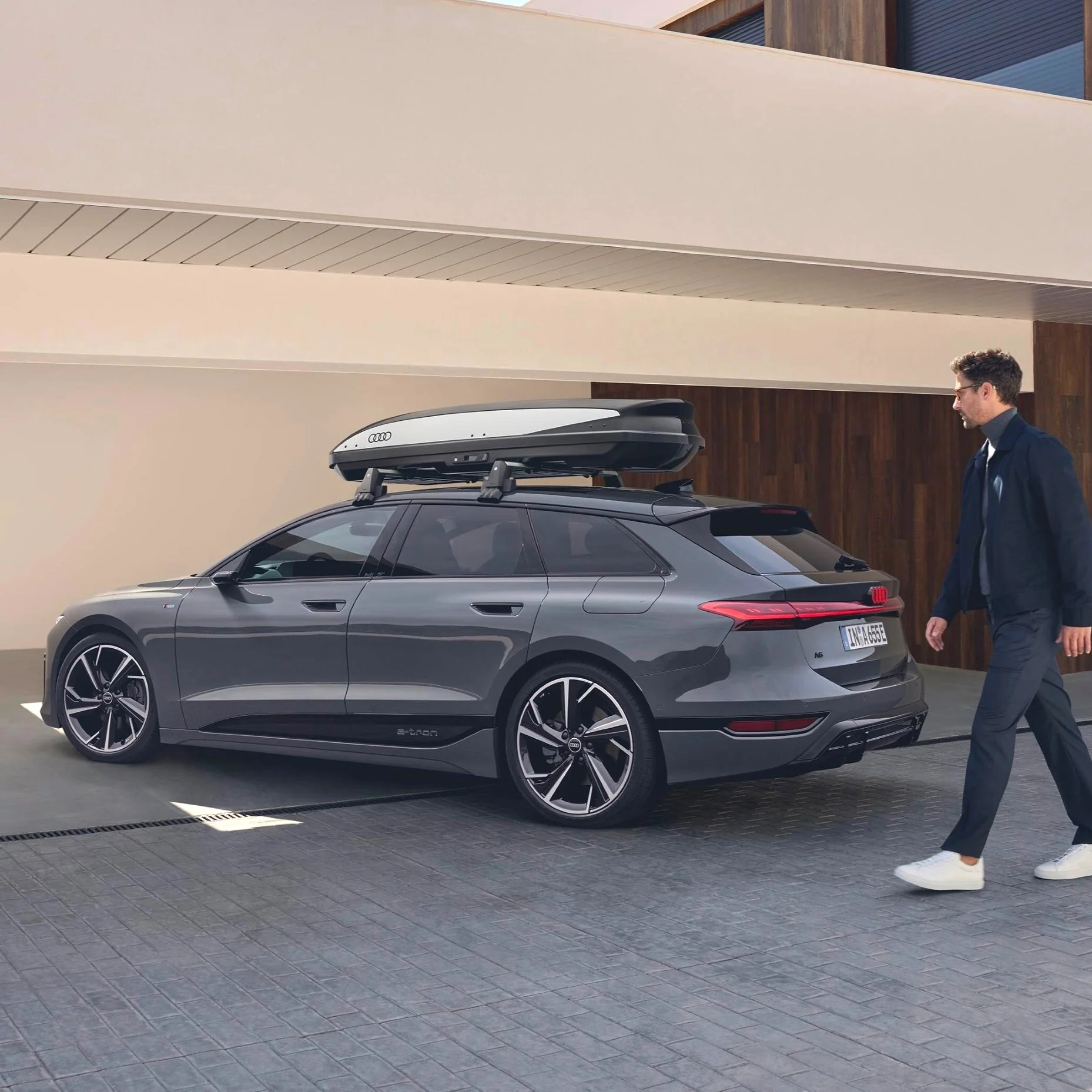 Audi Roof Box. 430L, Brilliant black - Image 4