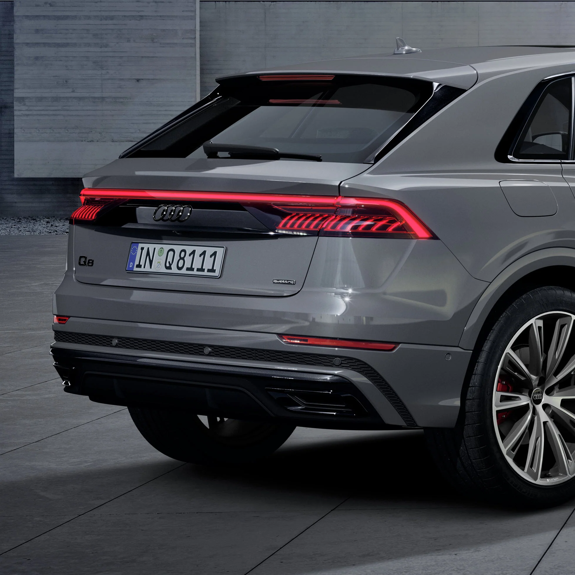 Q8 Model name, rear. Black - Image 2